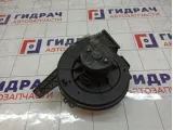 Моторчик отопителя Skoda Rapid (NH3) 6R1819015