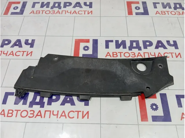 Кожух замка капота левая Skoda Superb 3T0807081