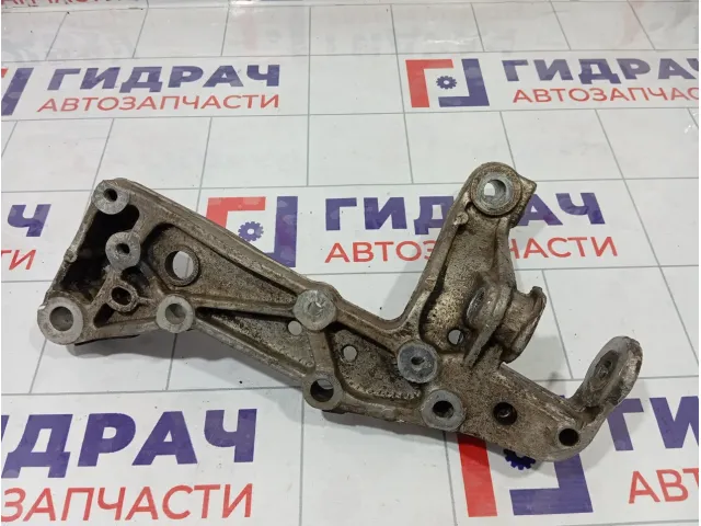 Кронштейн рычага переднего правого Skoda Superb 1K0199296E