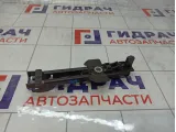 Механизм регулировки ремня безопасности Skoda Superb 8E0857833A