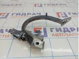 Петля крышки багажника правая Skoda Superb (3T) 3T0827152B