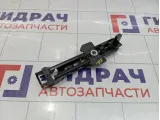 Механизм регулировки ремня безопасности Skoda Superb (3T) 8E0857833A