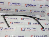 Уплотнитель стекла двери передней правой Skoda Superb (3T) 3T0837432E