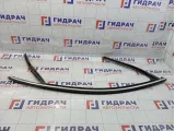 Уплотнитель стекла двери передней правой Skoda Superb (3T) 3T0837432E