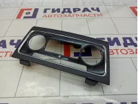 Накладка декоративная на блок управления отопителем Skoda Superb (3T) 3T0863152D1QB