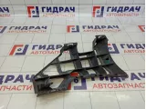 Кронштейн переднего бампера левый Skoda Superb (3T) 3T0807055