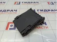 Крышка блока предохранителей Skoda Superb (3T) 1K0937132F