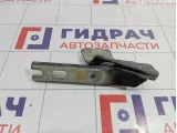 Петля капота правая Skoda Yeti (5L) 5L0823302D