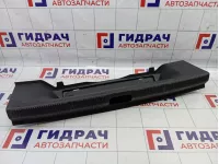 Обшивка багажника на заднюю панель Skoda Yeti (5L) 5L6863459A