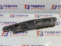 Водосток Skoda Yeti (5L) 5L0805275A