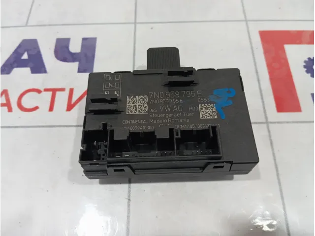 Блок комфорта двери задней Skoda Yeti 7N0959795E