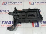 Кронштейн крепления аккумулятора (АКБ) Skoda Yeti 1K0915333H