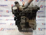 Двигатель Skoda Yeti 03C100038P