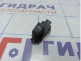 Кнопка стеклоподъемника SsangYong Action 8582034000