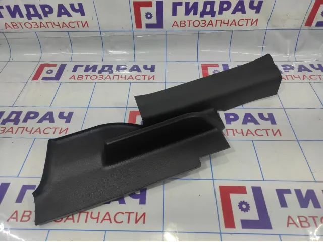 Накладка порога задняя левая внутренняя Ssang Yong Actyon New 7747034000.