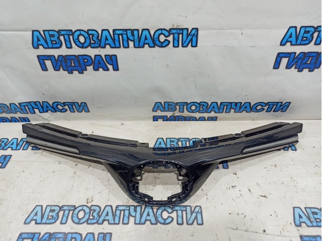 Решетка радиатора Toyota RAV4 XA40, 4 поколение  5310142411.