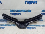 Решетка радиатора Toyota RAV4 XA40, 4 поколение  5310142411. Царапины, дефект хрома.