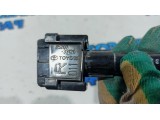 Форсунка омывателя фары Toyota Camry XV70, 9 поколение 8520733120. Дефект.