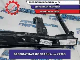 Панель крепления радиатора левая Toyota Highlander. 53203-0E070.