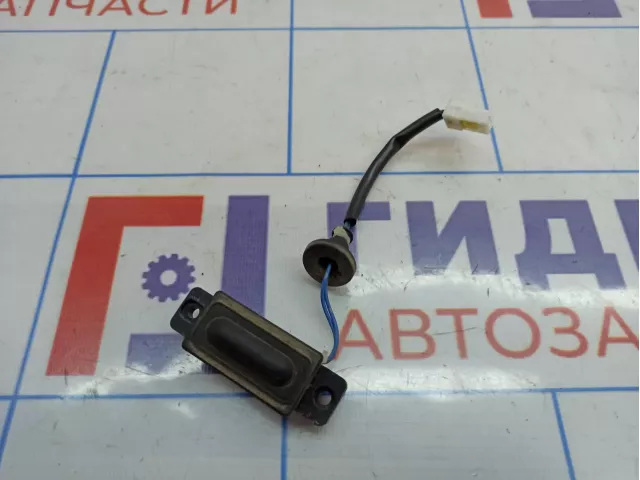 Кнопка открывания багажника Suzuki SX4 37178-79J00