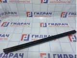 Уплотнитель стекла переднего правого Suzuki SX4 (JYA) 83851-61M00