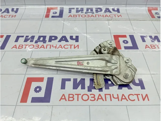 Стеклоподъемник механический задний левый Suzuki Swift 8354062J00