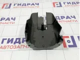 Кожух рулевой колонки нижний Suzuki Swift (RS)