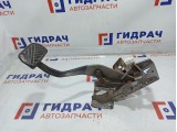 Педаль тормоза Suzuki Grand Vitara (JT) 4960076K60. Потертости.