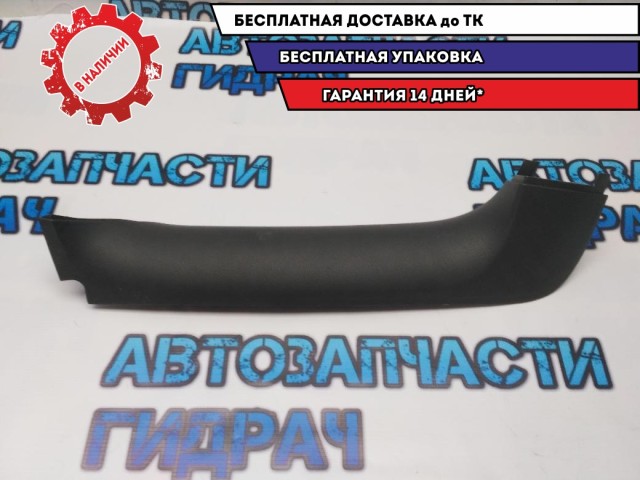 Накладка заднего стекла правая Volkswagen Touareg 2004 7L6867672B Отличное состояние