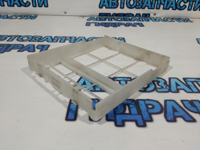 Корпус салонного фильтра Toyota Camry 70 8889948070. 