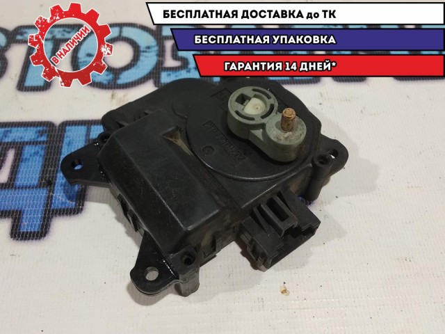 Моторчик заслонки отопителя Toyota Land Cruiser 100 637006361