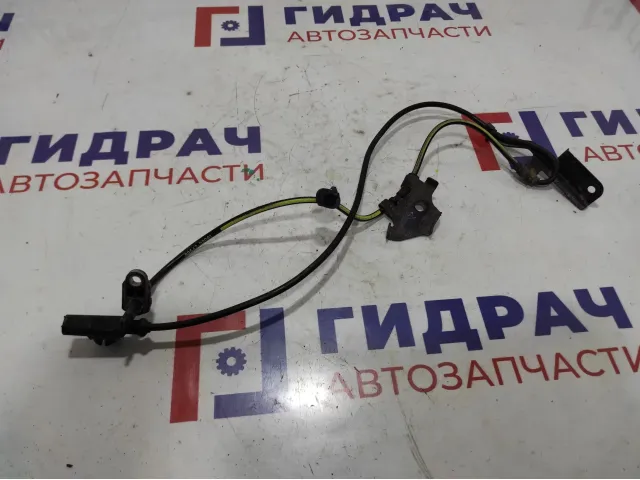 Датчик ABS передний правый Toyota Auris (E150) 89542-02061.