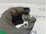 Клапан изменения фаз ГРМ Toyota Auris (E150) 15330-37010. Впускной.