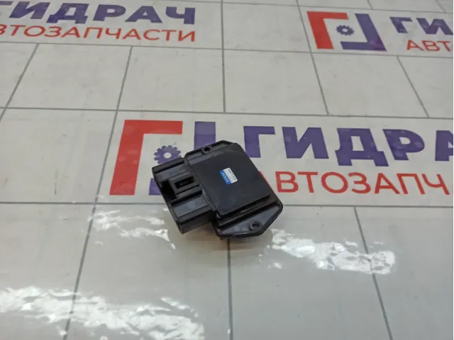 Резистор отопителя Toyota Avensis 8716513010
