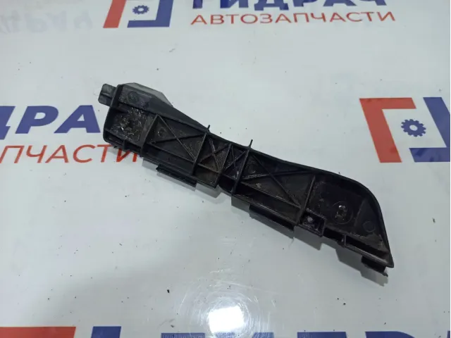 Кронштейн переднего бампера правый Toyota Avensis (T250) 52535-05020. Дефект.