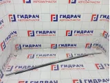 Накладка стекла переднего левого Toyota Camry 7572033140