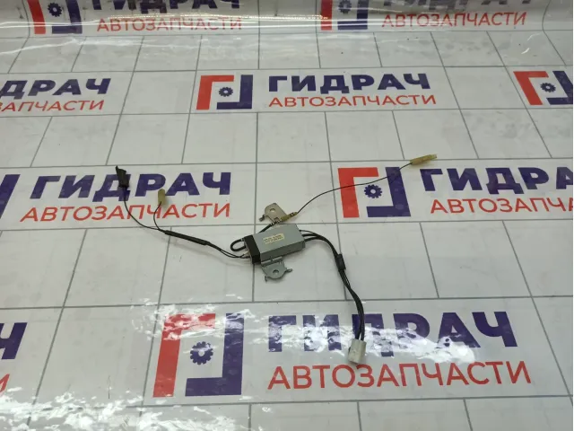 Антенна Toyota Camry 8630033330