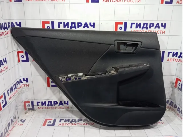 Обшивка двери задней левой Toyota Camry (XV55) 6764033E40C1