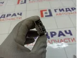 Кнопка обогрева стекла лобового Toyota Camry (XV55) 8479448021