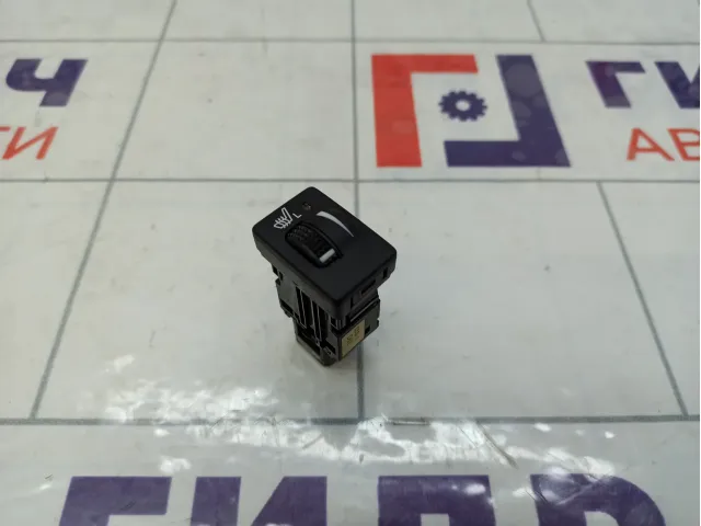 Кнопка обогрева сидений левая Toyota Camry (XV55)