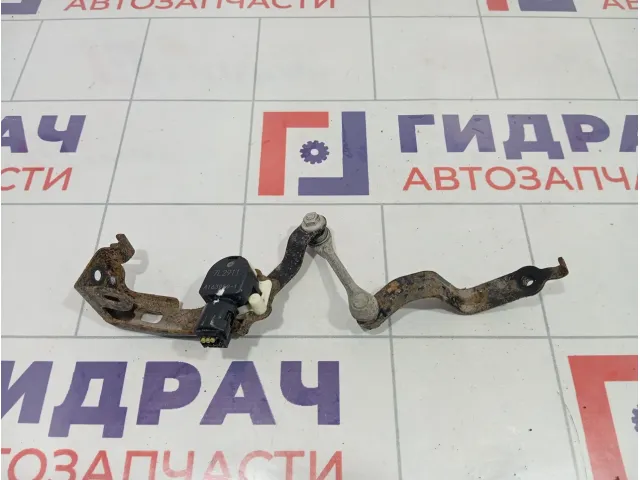 Датчик регулировки дорожного просвета Toyota Camry 8940847020