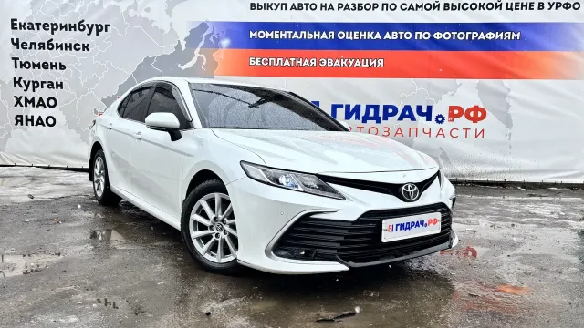 Автомобиль Toyota Camry (XV70) в разборе