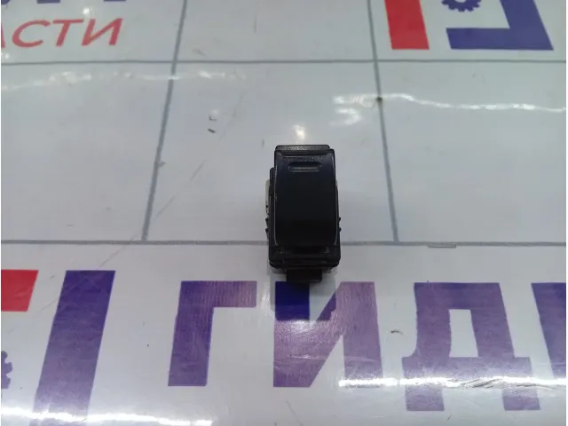 Кнопка стеклоподъемника Toyota Corolla (E120) 8481012080