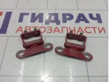 Петли крышки (двери) багажника Toyota Corolla (E120) 6881021050