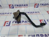 Педаль сцепления Toyota Corolla (E120) 31301-05070