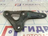 Кронштейн передней балки левый Toyota Corolla (E120) 52258-02020