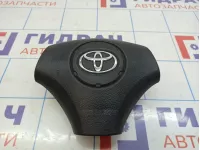 Подушка безопасности в рулевое колесо Toyota Corolla (E120) 45130-02230-B0