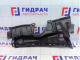 Решетка под лобовое стекло (Жабо) левая Toyota Corolla 5570912110