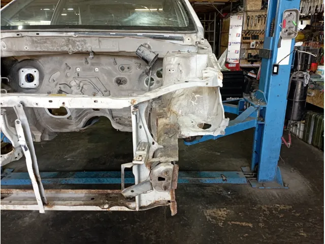 Лонжерон передний левый Toyota Corolla (E120)