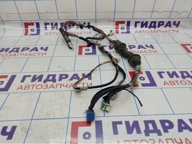 Проводка передней левой двери Toyota Corolla (E150) 82152-12D80